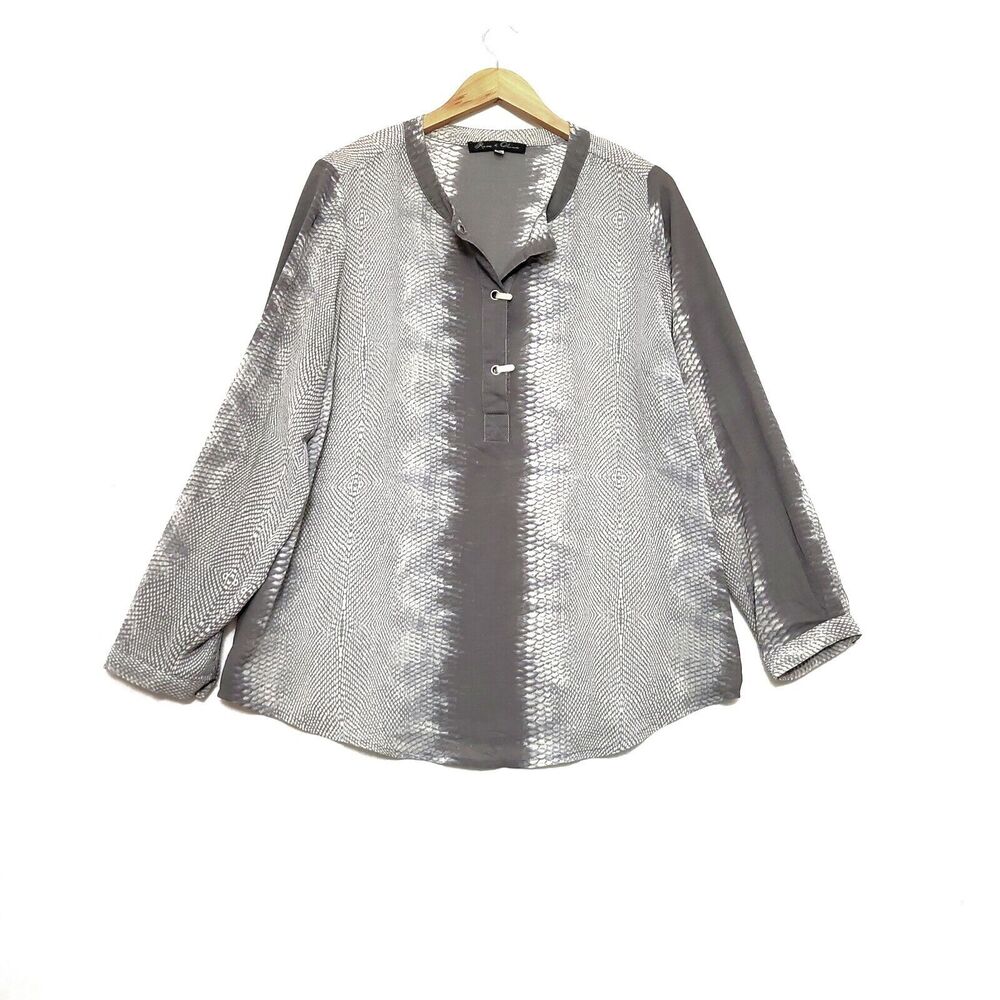 Rose + Olive Top Womens 1X‎ Gray Snakeskin Flowy Semi Sheer Hook Closure Tunic